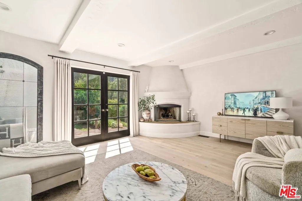 3339 Bennett Drive, Los Angeles, California 90068 home-pic-24